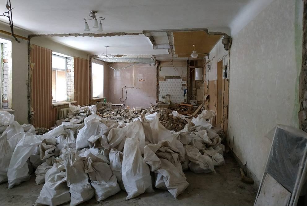 Подготовка проема под новую входную дверь