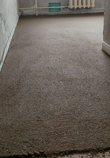 Механизированная шлифовка полусухой стяжки