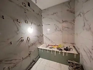 Плиточные работы: от раскладки до идеальных швов — Укладка плитки в Магнитогорске